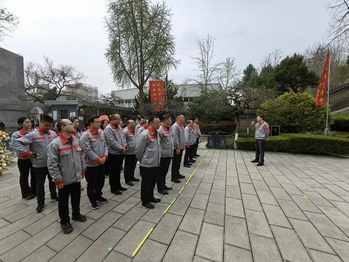 1711938018855436.jpeg 纪检组长做节前廉洁提醒小图.jpg